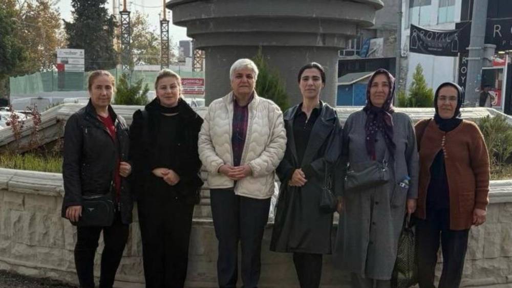 CHP&rsquo;li kadınlardan T&uuml;rkiye genelinde eş zamanlı 5 Aralık a&ccedil;ıklaması: &lsquo;Kadın varsa demokrasi var&rsquo; 