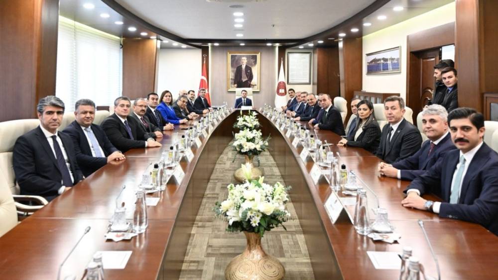 Adalet Bakanı Akın G&uuml;rlek, HSK&rsquo;nın ilk toplantısına başkanlık etti 