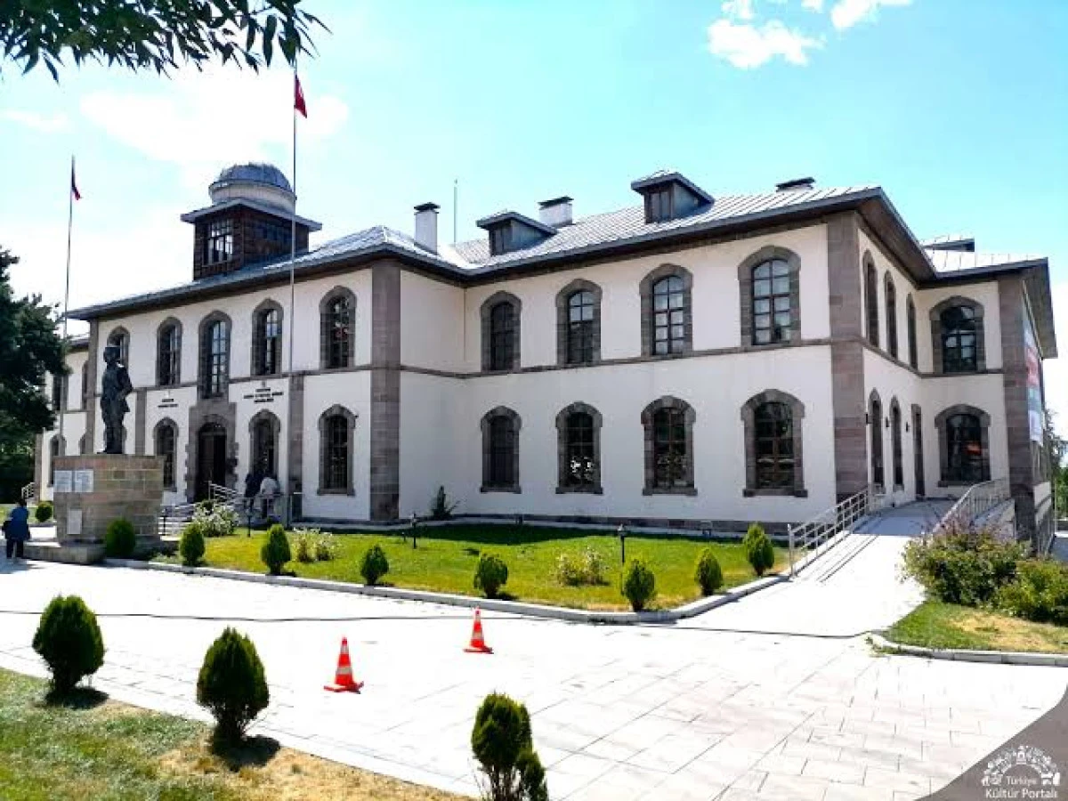 Erzurum Kongre Binası&rsquo;ndaki 322 Eser Ankara&rsquo;ya Taşınıyor  !