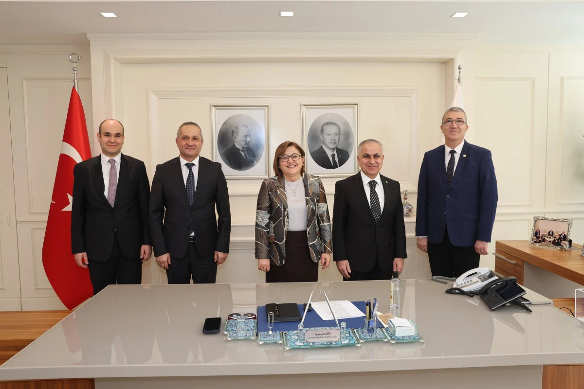 GAZİANTEP B&Uuml;Y&Uuml;KŞEHİR&rsquo;DEN &Uuml;NİVERSİTELİ GEN&Ccedil;LERE TECR&Uuml;BE FIRSATI