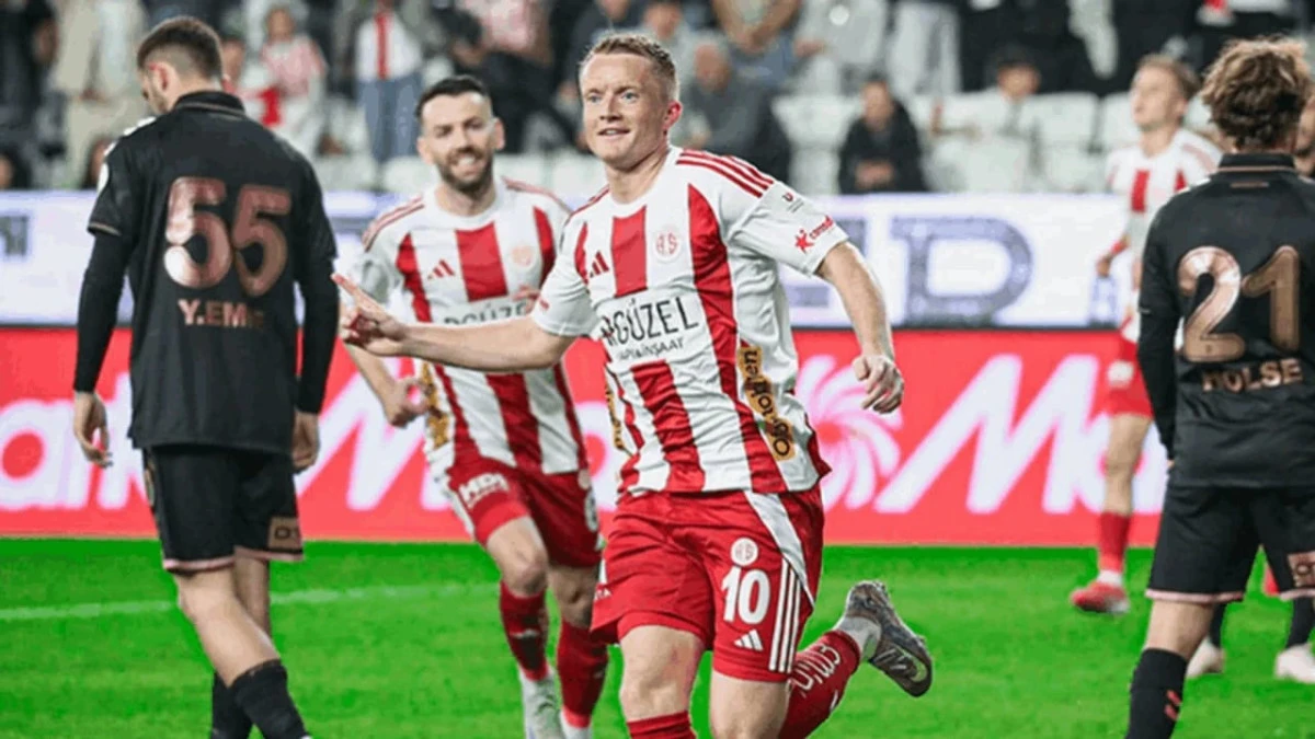 Gaziantep FK, Sam Larsson Transferi İçin Resmi Teklif Yaptı....