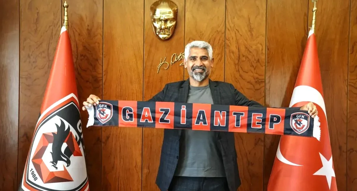 Gaziantep FK Yeni Teknik Direktörü İsmet Taşdemir; 'Sahada Ne Oynadığını Bilen Bir Takım Olacağız'