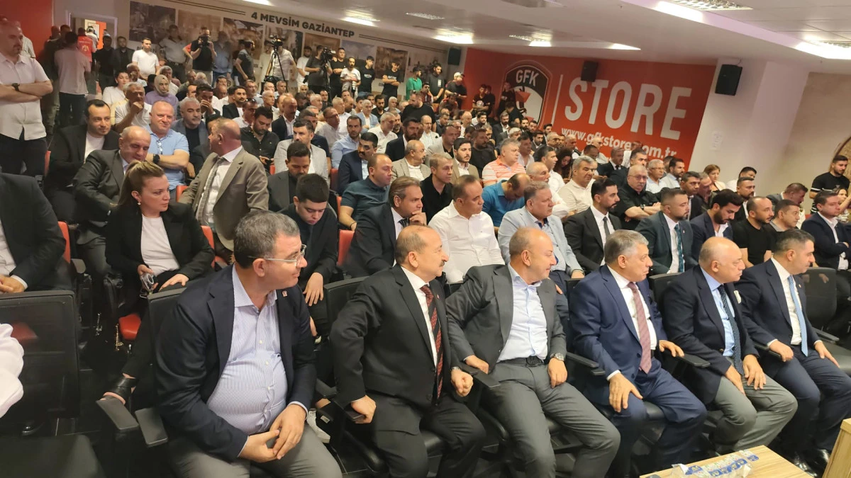  Gaziantep Futbol Kulübü'nün olağan genel kurul toplantısında yeni yönetim kurulu açıklandı.