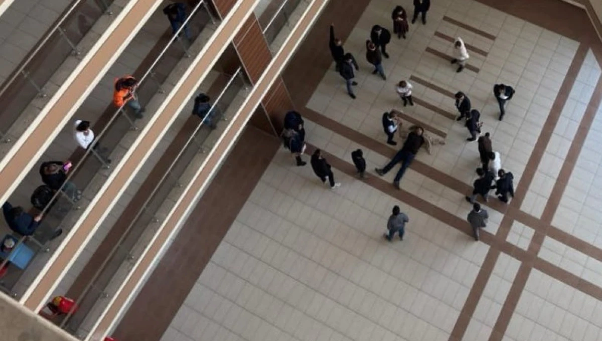 Gaziantep'te iş merkezinde şok! İntihar etti