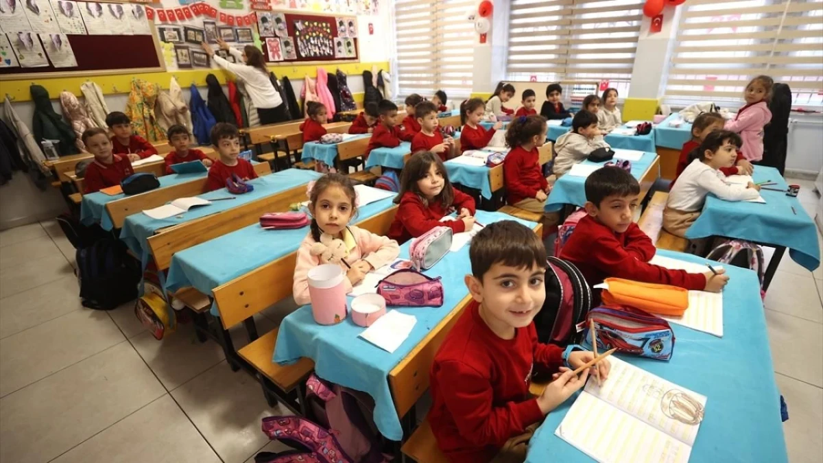 Kahramanmaraş&rsquo;ta 6 Şubat depremlerinin yıl d&ouml;n&uuml;m&uuml;nde okullarda eğitime 1 g&uuml;n ara