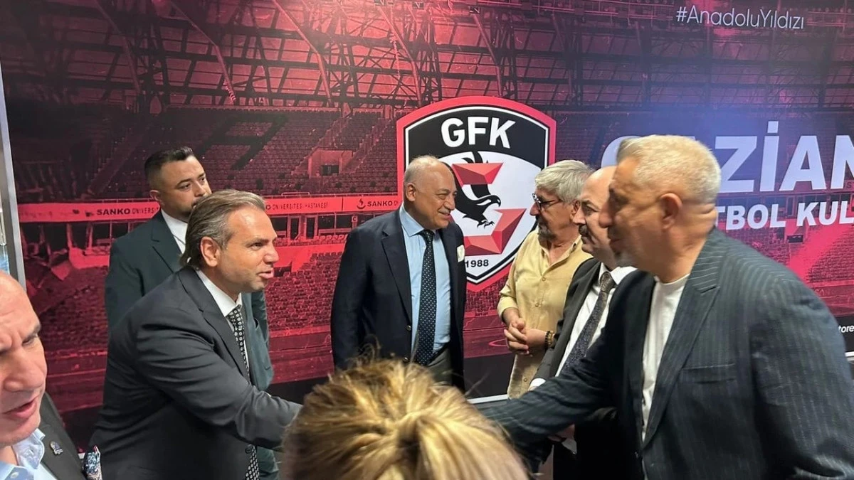 MEHMET BÜYÜKEKŞİ DESTEK VERDİ......