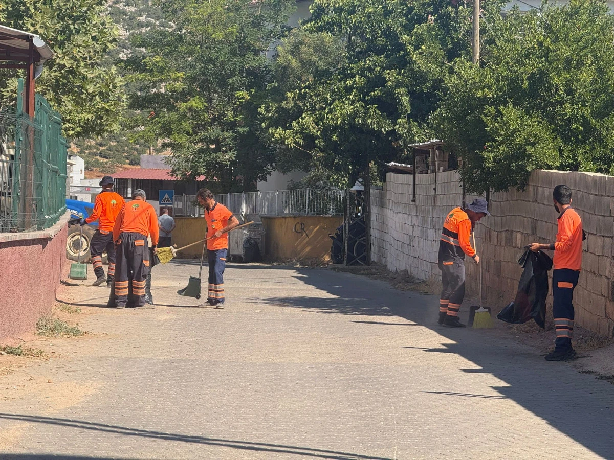 Şehitkamil'den Temizlik Seferberliği Devam Ediyor 